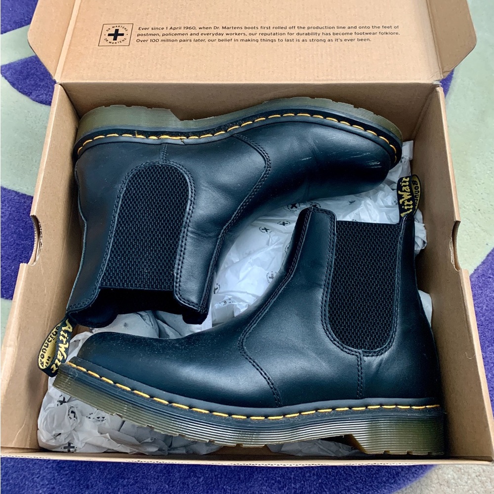 Dr Martens Chelsea Boots 2976